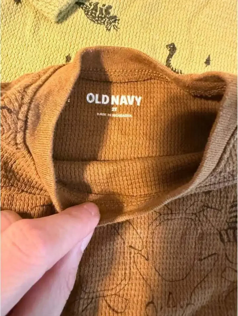 Old Navy 2T Long Sleeve Thermal Shirts - Dinosaur and Penguin Set